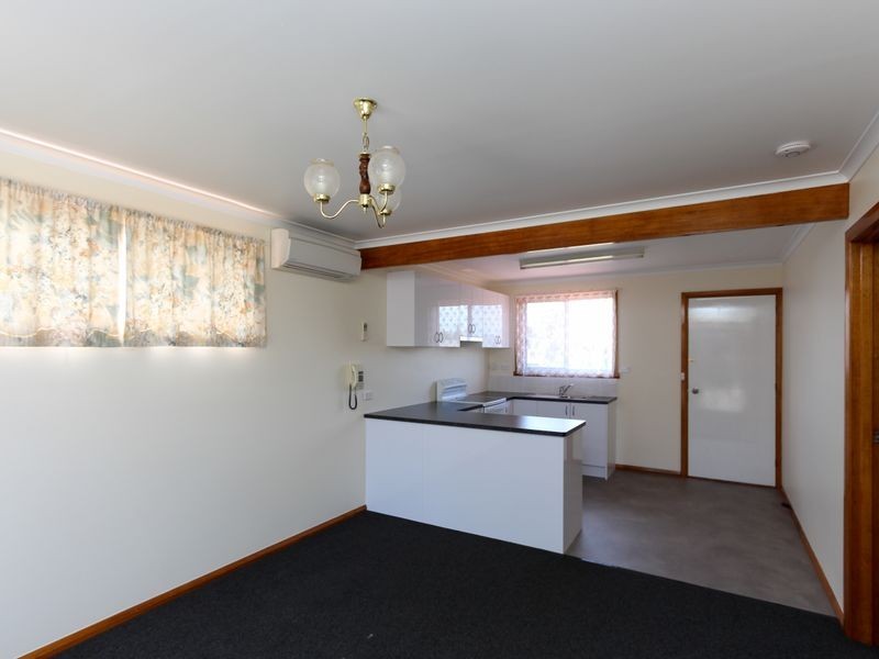 8/6 Katoomba Crescent, Montrose TAS 7010