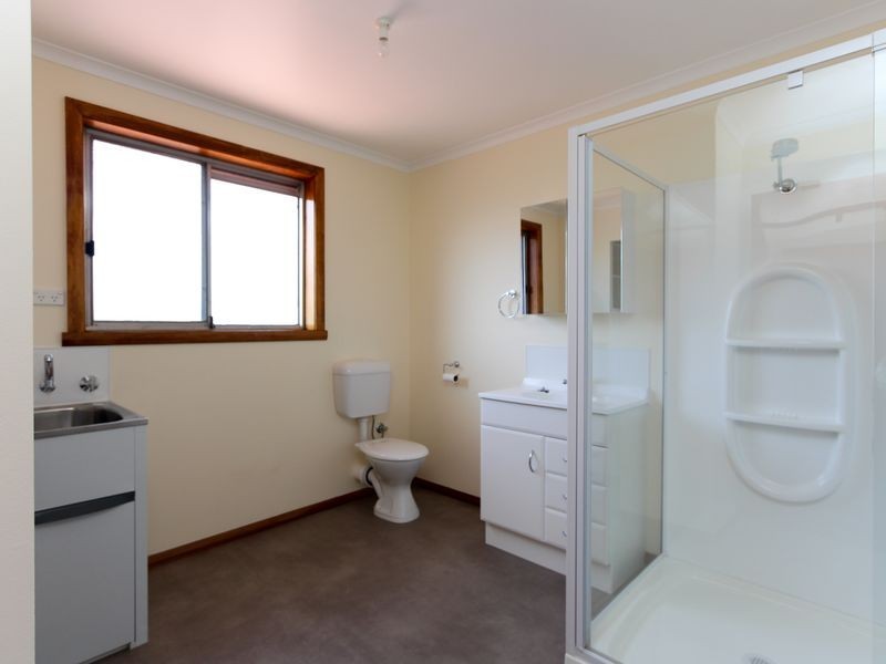 8/6 Katoomba Crescent, Montrose TAS 7010