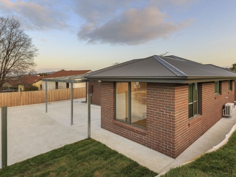 2a & 2b Benboyd Circle, Rokeby TAS 7019