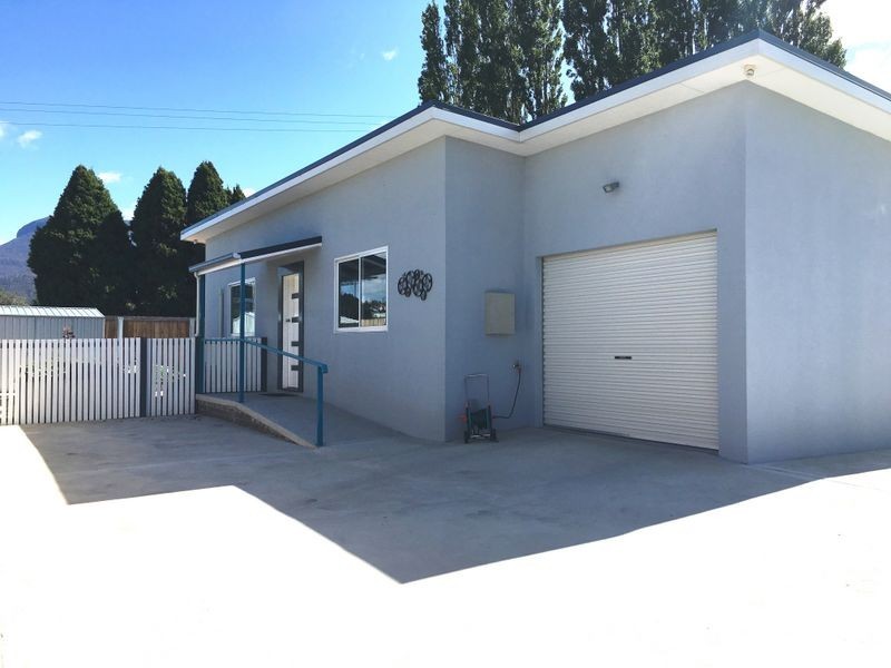 3/6 Young Street, Glenorchy TAS 7010