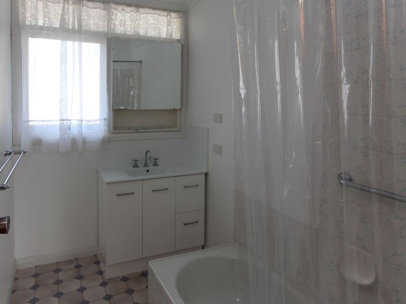 28 Paringa Road, Glenorchy TAS 7010