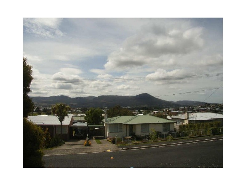 Claremont TAS 7011