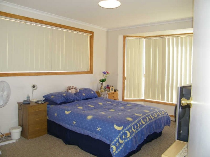 2/14 Longley Court, Glenorchy TAS 7010
