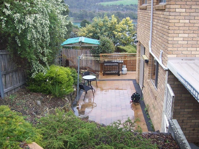 2/14 Longley Court, Glenorchy TAS 7010