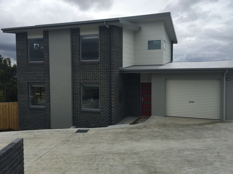 1/17B Camden Crescent, Moonah TAS 7009