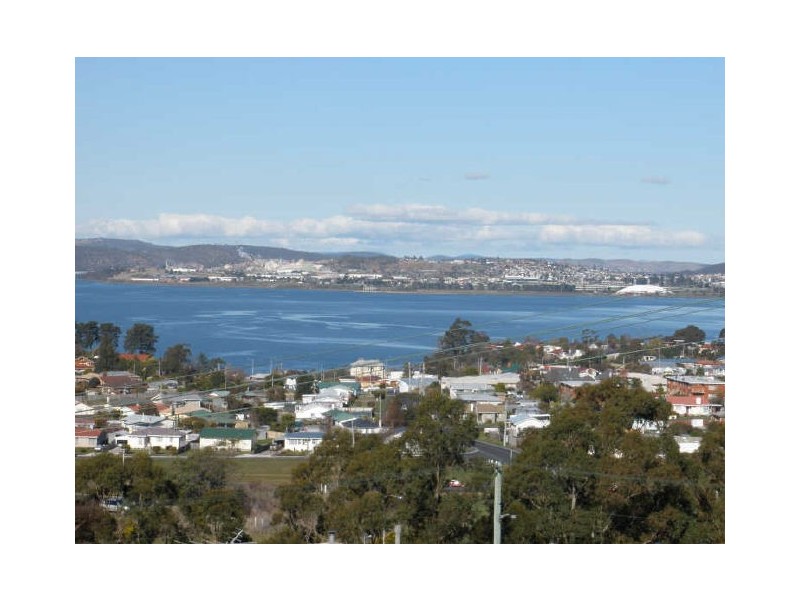Claremont TAS 7011