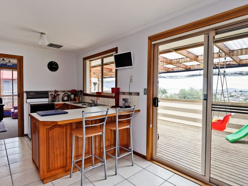 8 Chatterton Court, Claremont TAS 7011