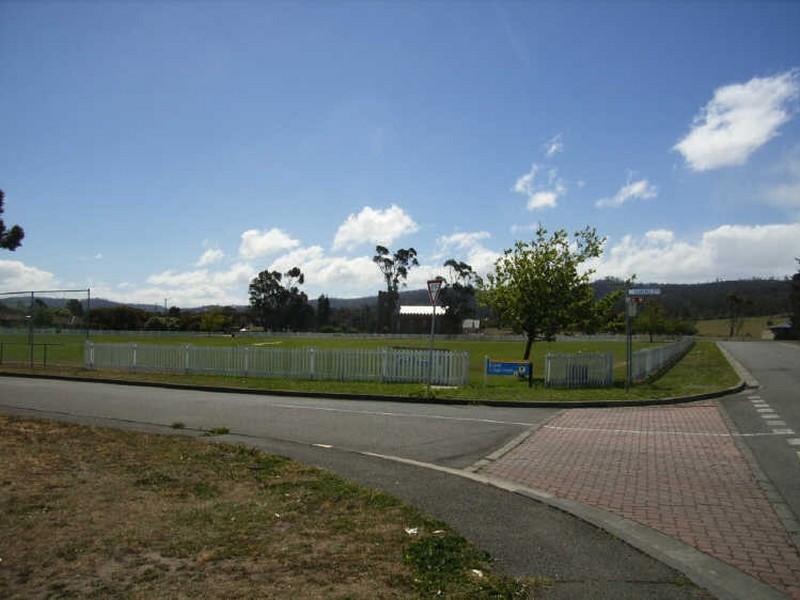 6 Church Street, Rokeby TAS 7019