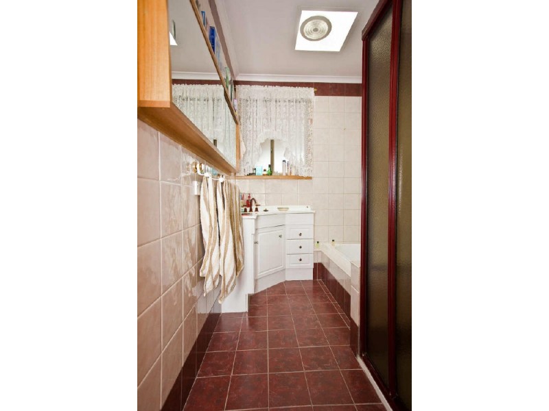 New Norfolk TAS 7140