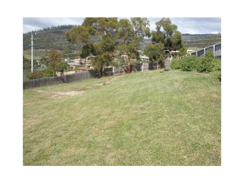 Claremont TAS 7011