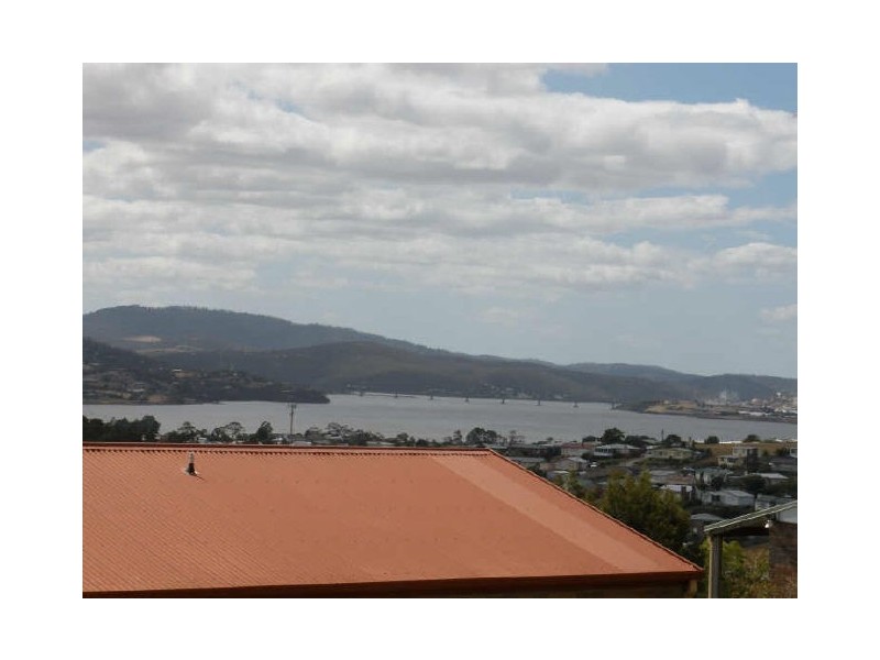 Claremont TAS 7011