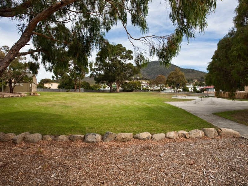 7 Bucaan Street, Chigwell TAS 7011
