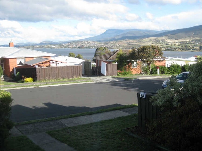 Bridgewater TAS 7030