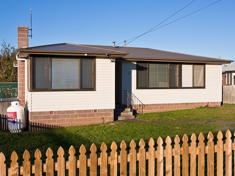 1 Dewar Place, Claremont TAS 7011