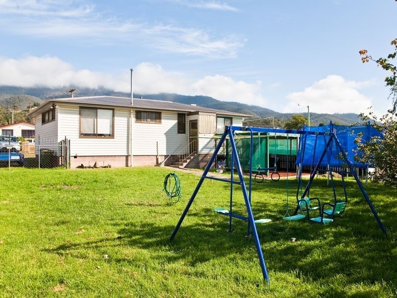 1 Dewar Place, Claremont TAS 7011
