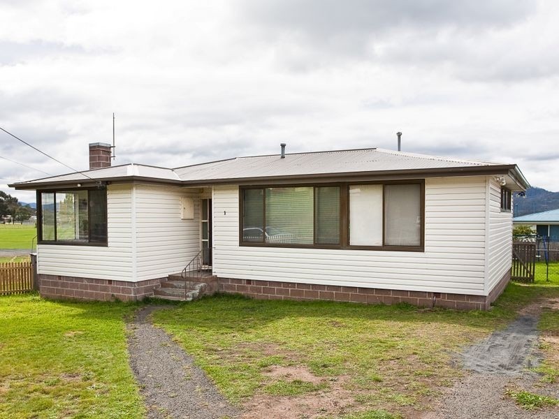 1 Dewar Place, Claremont TAS 7011