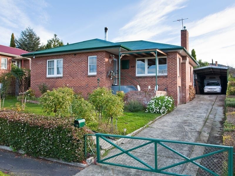 16 Walker Street, Rosetta TAS 7010