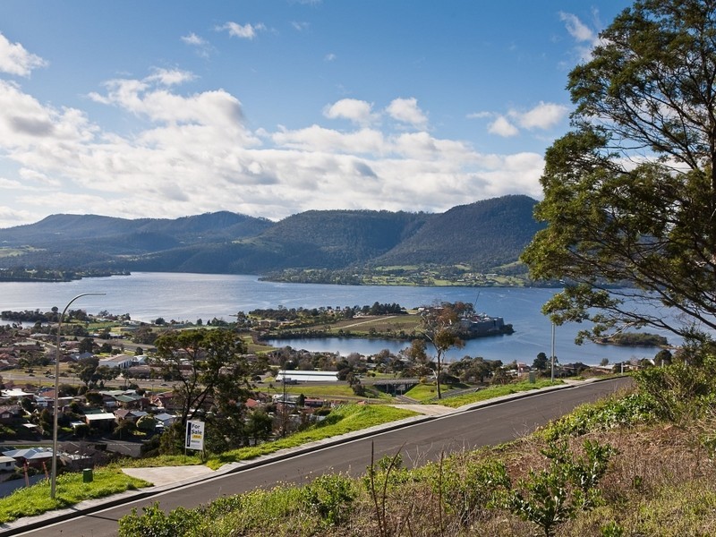 33/ Gentile Court, Rosetta TAS 7010