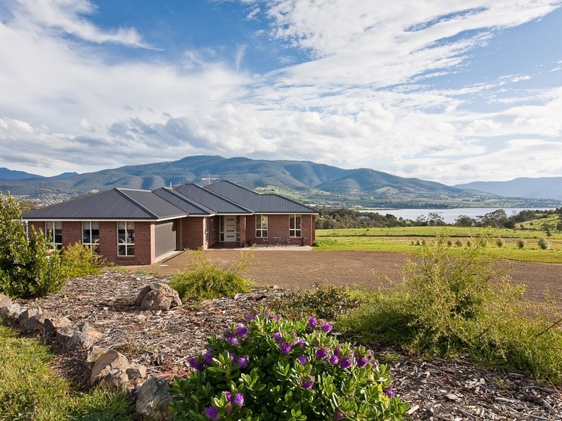 6 Rachel Crescent, Old Beach TAS 7017