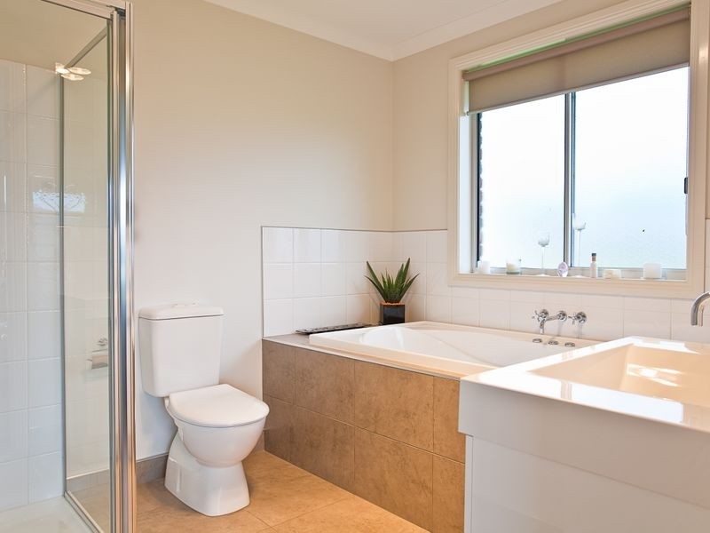 6 Rachel Crescent, Old Beach TAS 7017