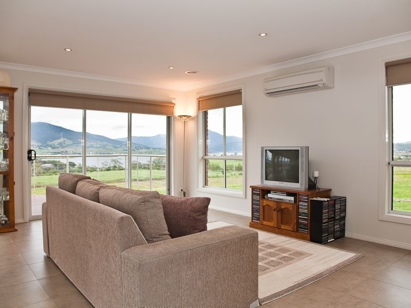 6 Rachel Crescent, Old Beach TAS 7017