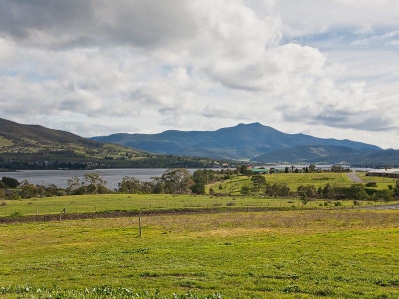 6 Rachel Crescent, Old Beach TAS 7017