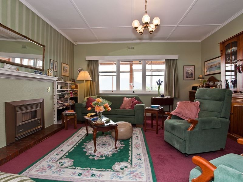 11 Lorraine Crescent, Rosetta TAS 7010