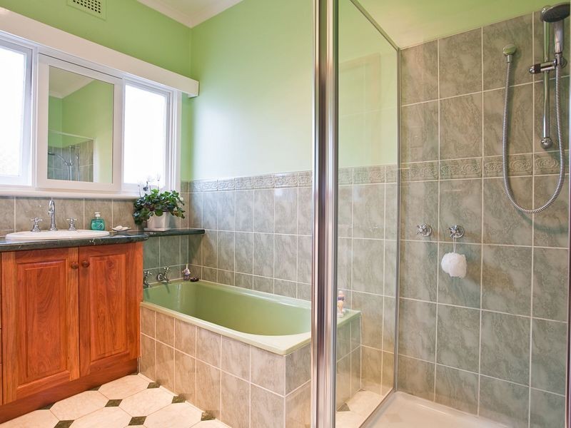 11 Lorraine Crescent, Rosetta TAS 7010