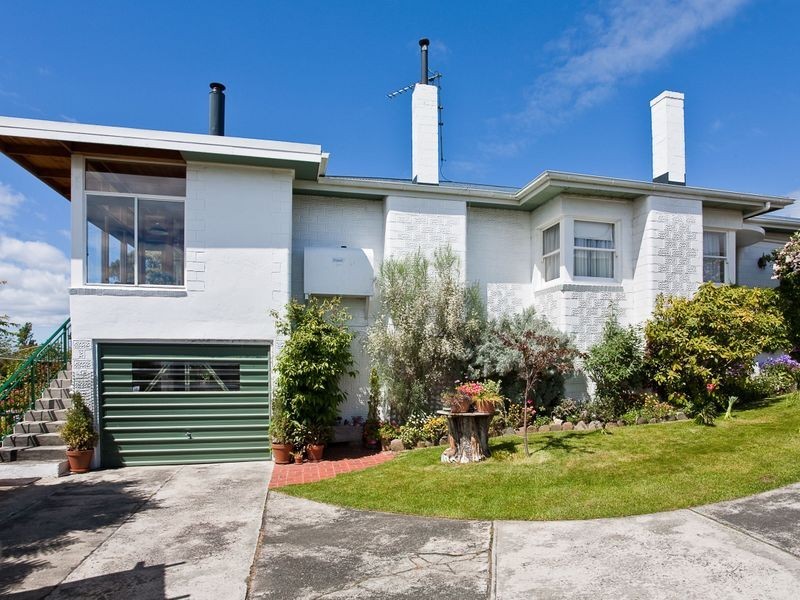 11 Lorraine Crescent, Rosetta TAS 7010