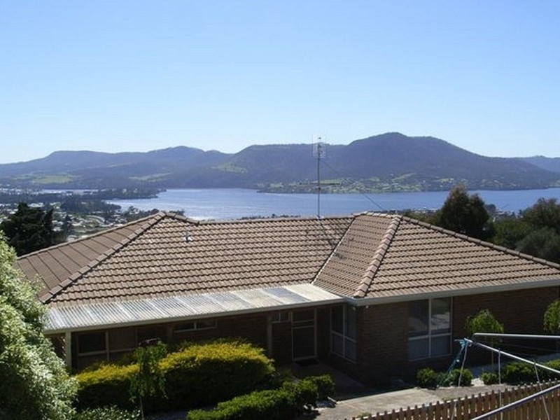 13/109 Berriedale Road, Berriedale TAS 7011