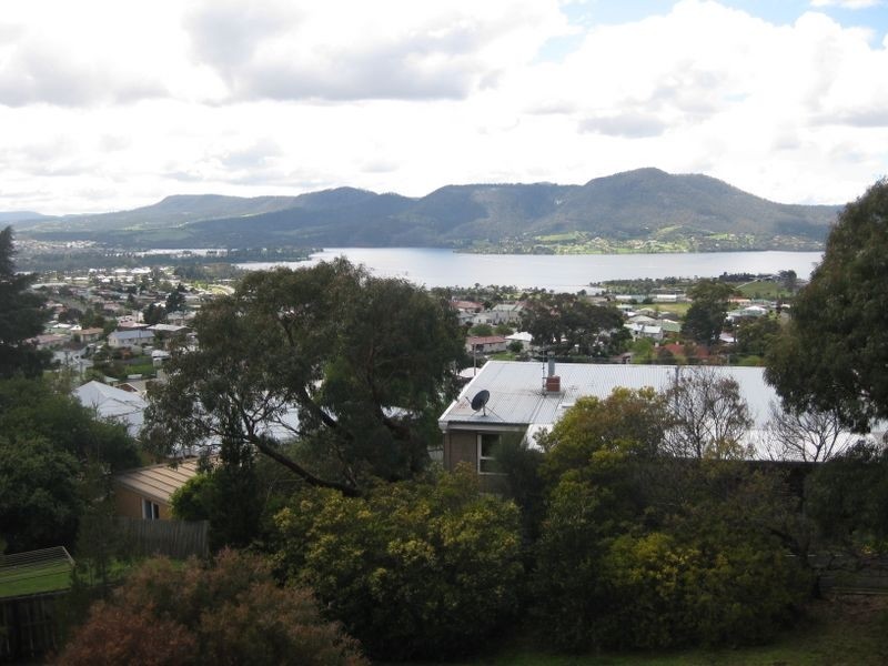 13/109 Berriedale Road, Berriedale TAS 7011