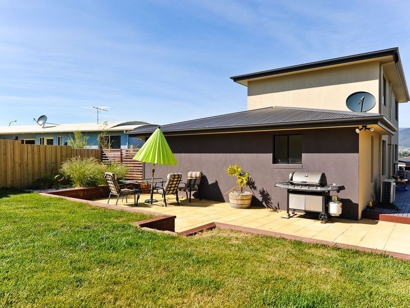 27 Henty Close, Old Beach TAS 7017