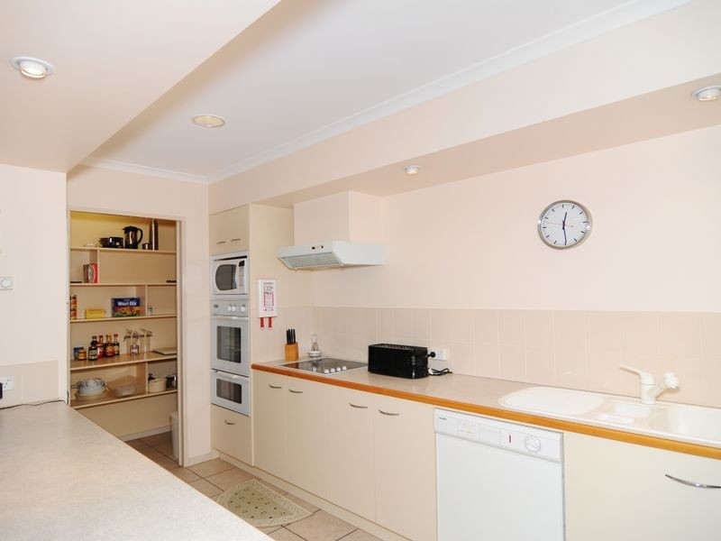 2/15 Gladstone Street, Battery Point TAS 7004