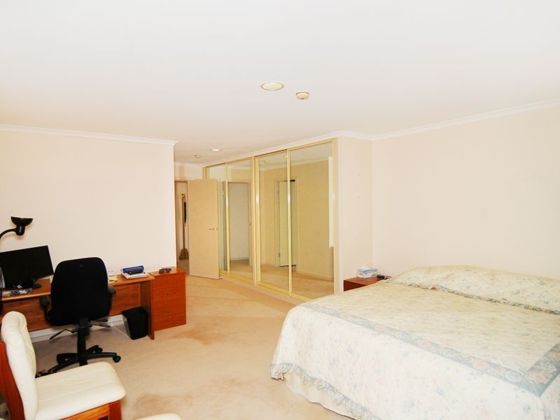 2/15 Gladstone Street, Battery Point TAS 7004