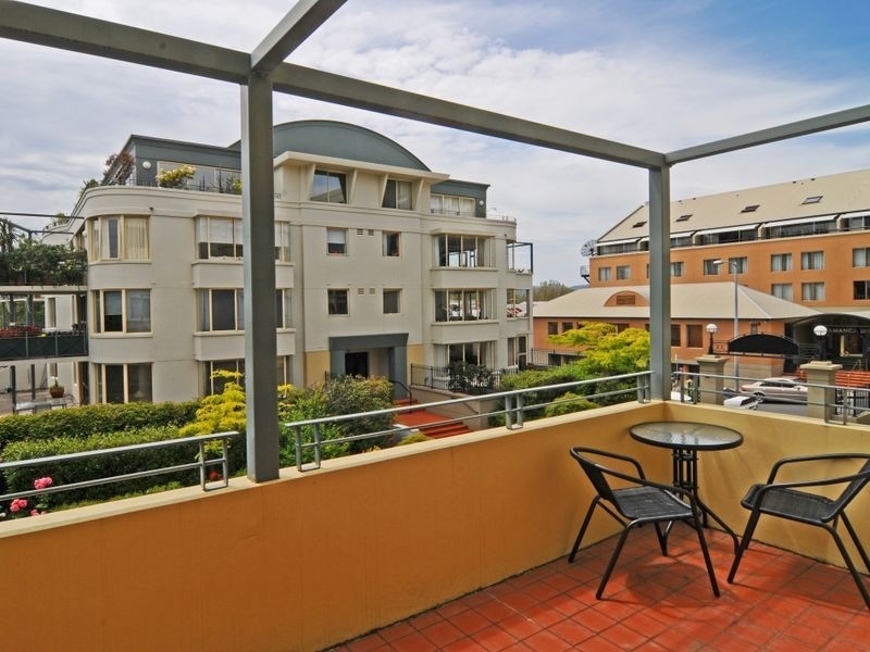 2/15 Gladstone Street, Battery Point TAS 7004