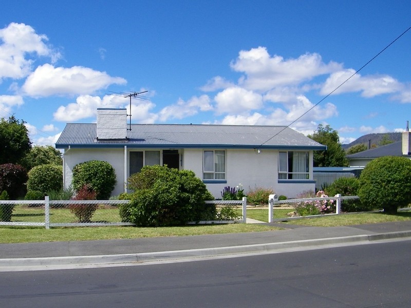 17 Myella Drive, Berriedale TAS 7011