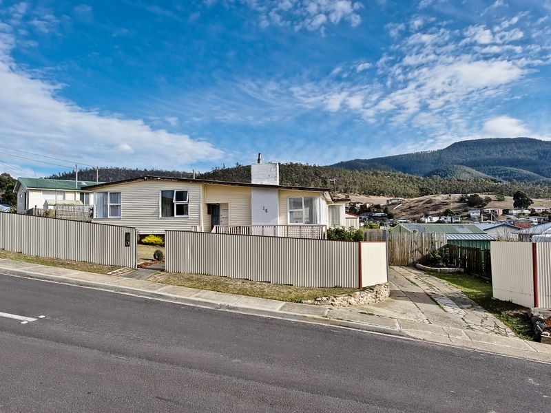 14 Centenary Crescent, Claremont TAS 7011
