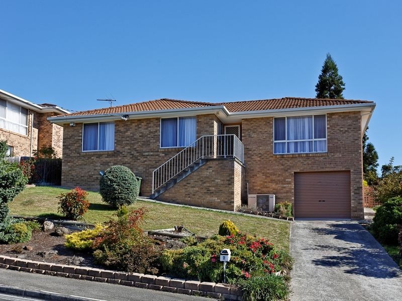 2 Donald Court, Glenorchy TAS 7010