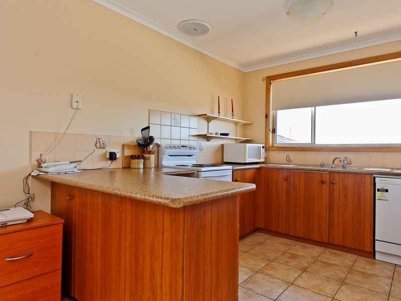 2 Donald Court, Glenorchy TAS 7010