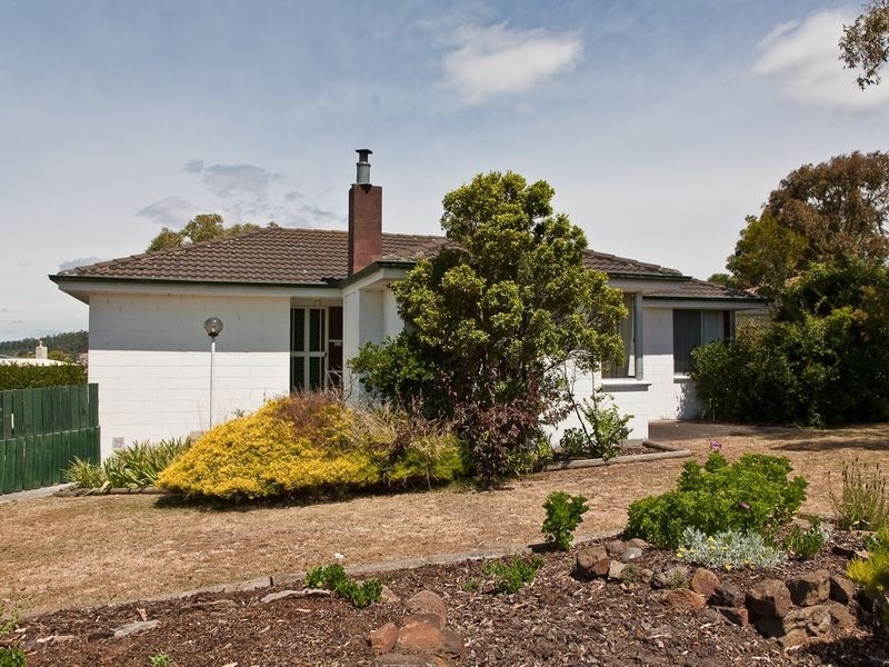 8 Carslake Street, Clarendon Vale TAS 7019