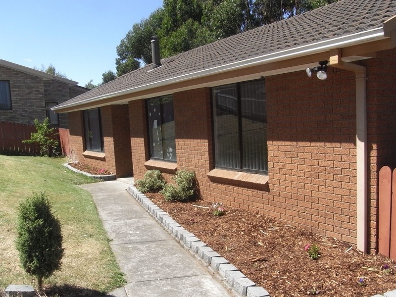 16 Graham Court, New Norfolk TAS 7140