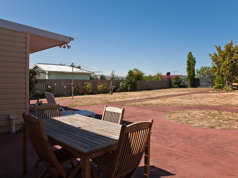 11 Amaroo Road, Austins Ferry TAS 7011