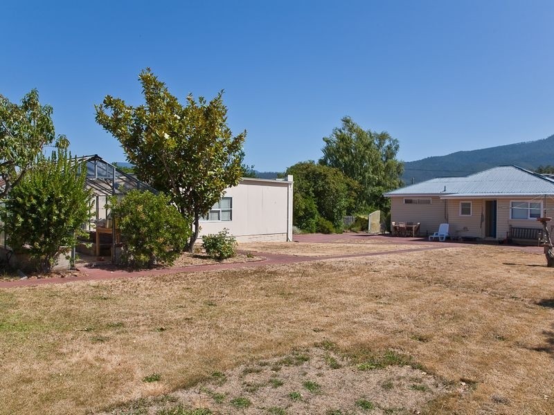 11 Amaroo Road, Austins Ferry TAS 7011
