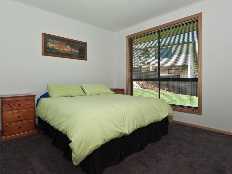 7 Olive Grove, Lenah Valley TAS 7008