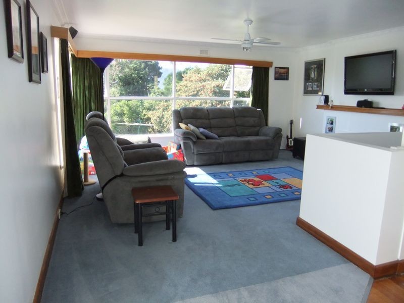 11 Vernon Avenue, Montrose TAS 7010