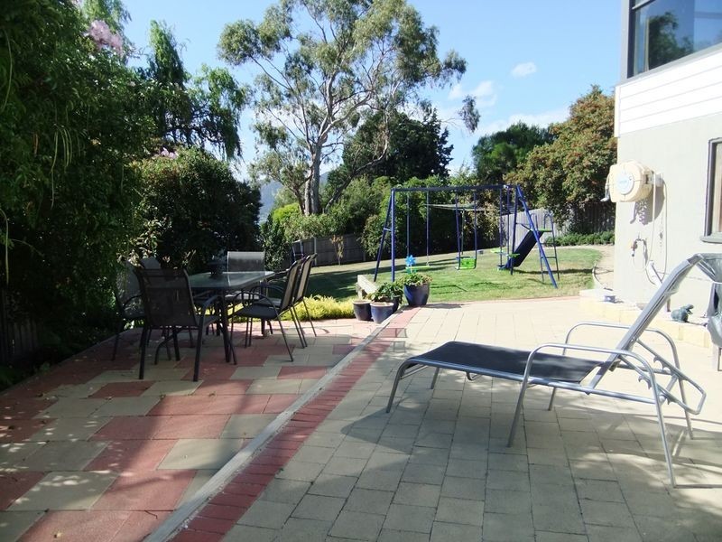 11 Vernon Avenue, Montrose TAS 7010