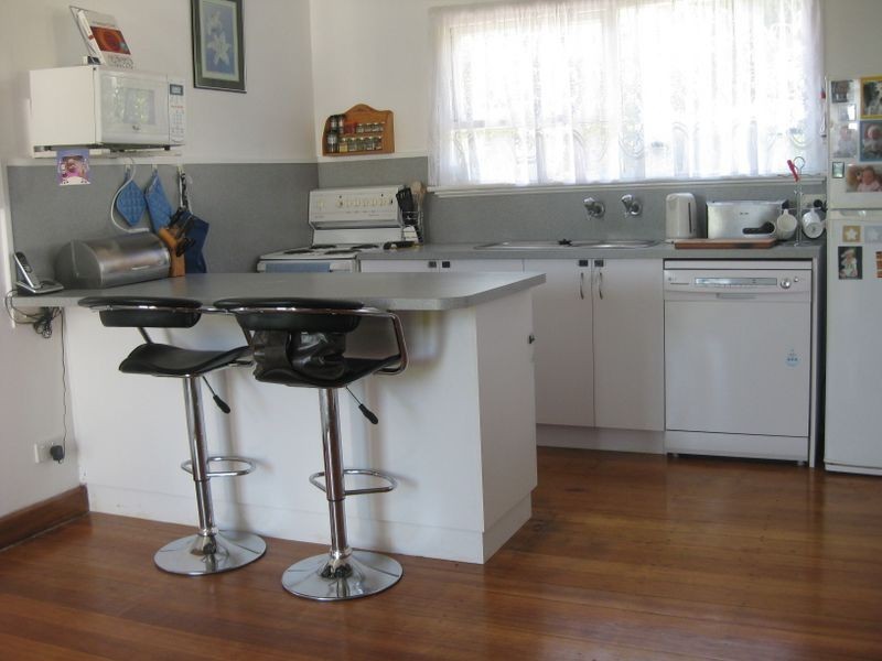 11 Vernon Avenue, Montrose TAS 7010