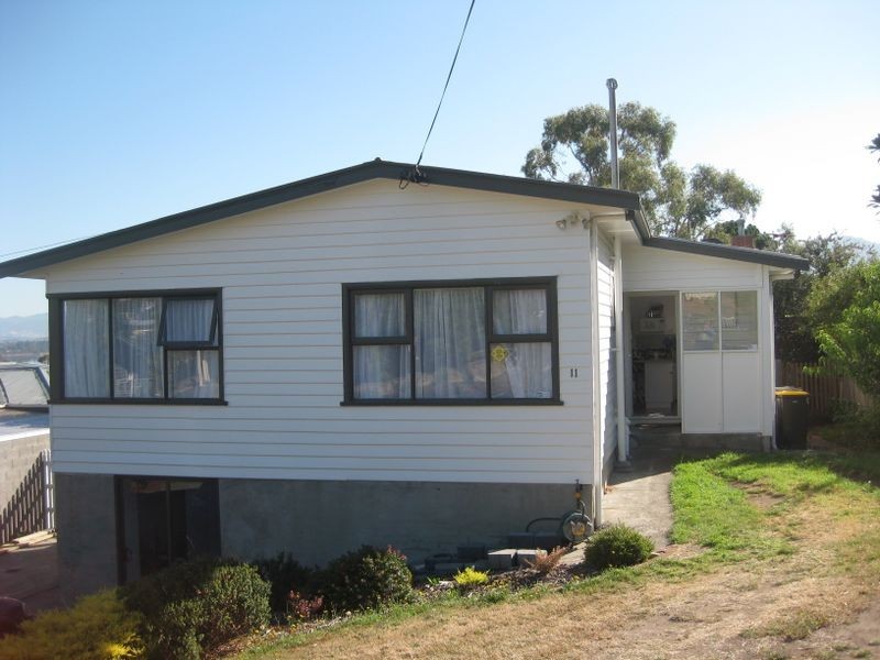 11 Vernon Avenue, Montrose TAS 7010
