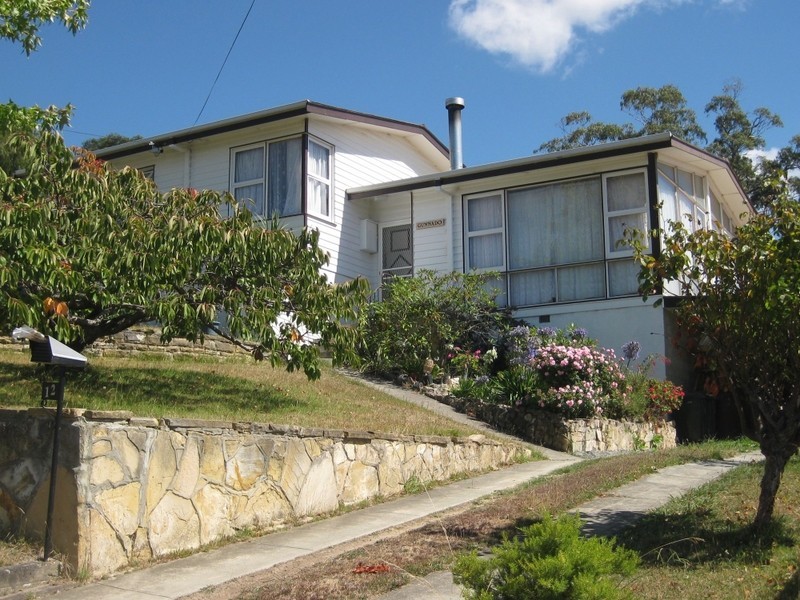 12 Kogarah Avenue, Berriedale TAS 7011