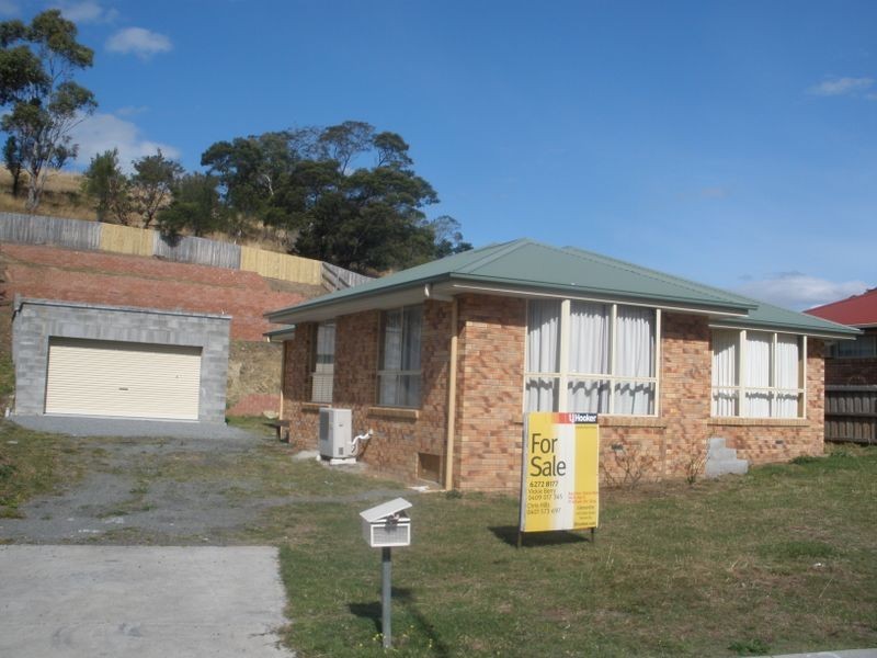 8 Bateman Court, Claremont TAS 7011